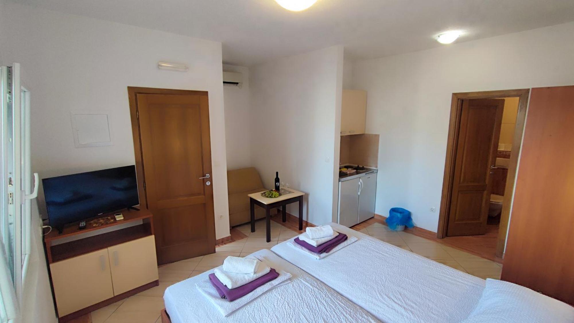Villa Penava, Private Beach, Pool And 7Min To Trogir Zimmer foto