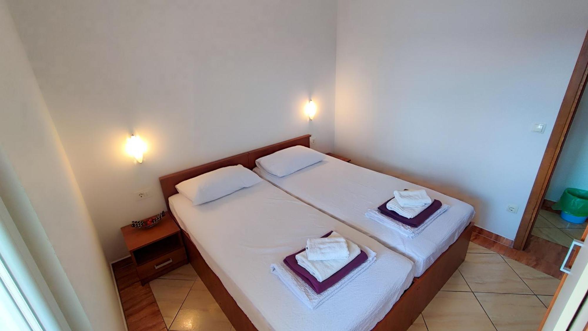 Villa Penava, Private Beach, Pool And 7Min To Trogir Zimmer foto