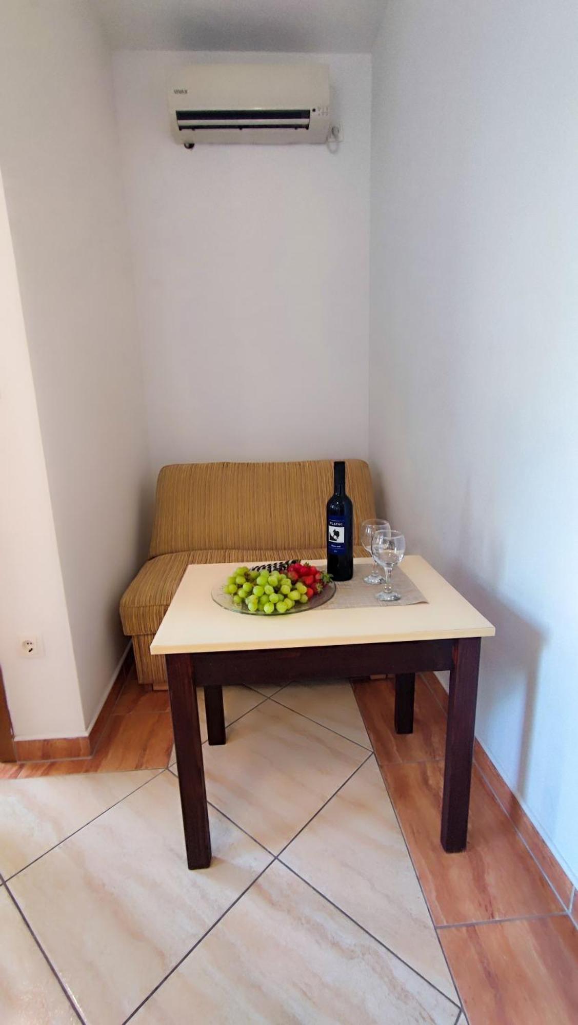Villa Penava, Private Beach, Pool And 7Min To Trogir Zimmer foto