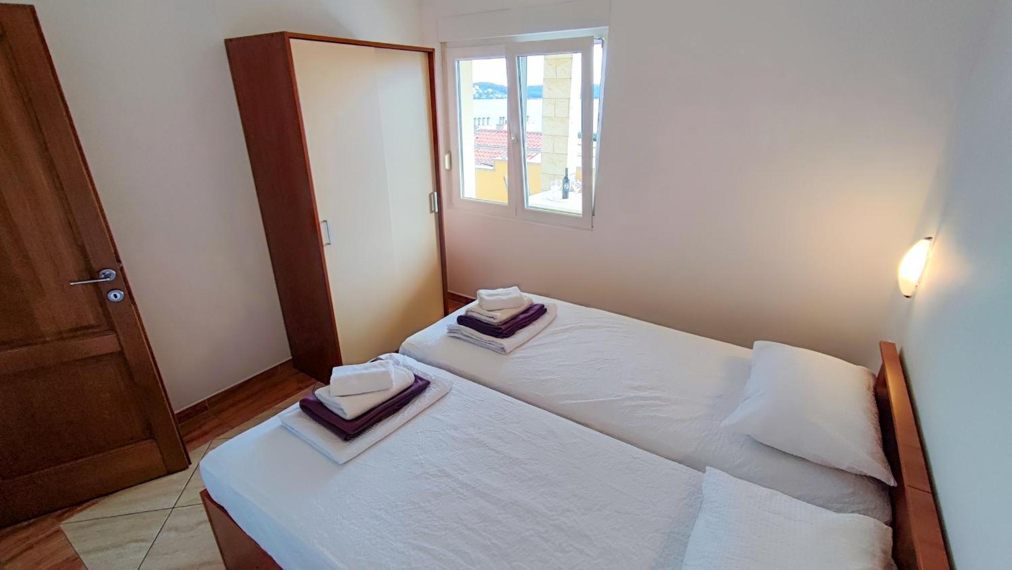 Villa Penava, Private Beach, Pool And 7Min To Trogir Zimmer foto