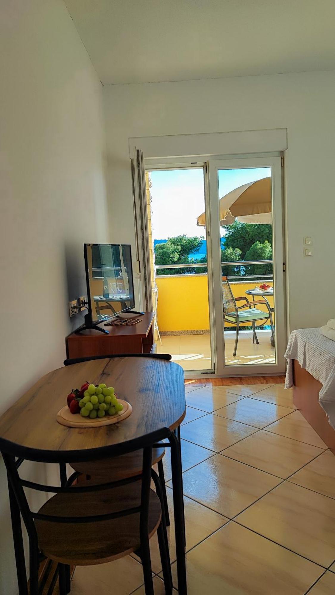 Villa Penava, Private Beach, Pool And 7Min To Trogir Zimmer foto