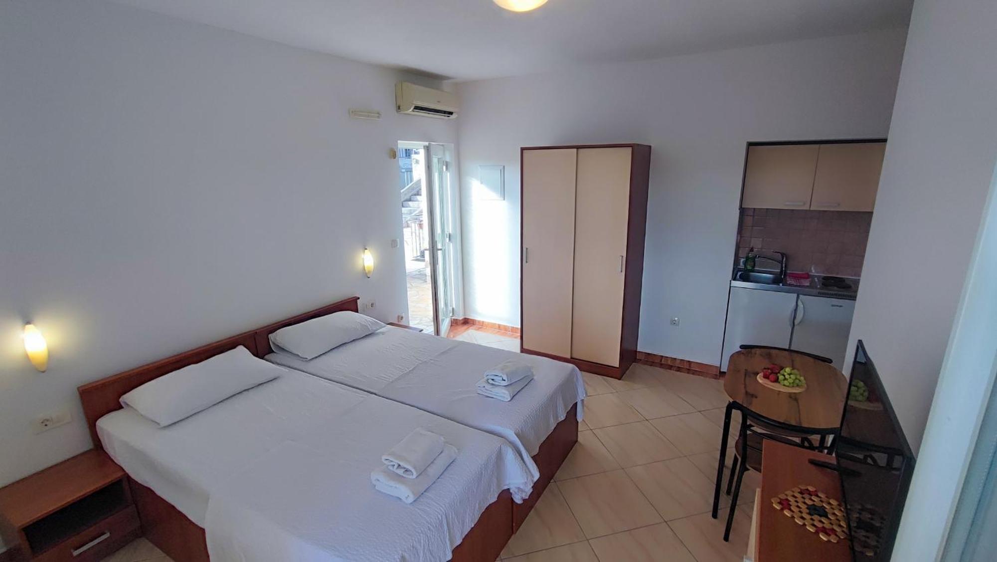 Villa Penava, Private Beach, Pool And 7Min To Trogir Zimmer foto