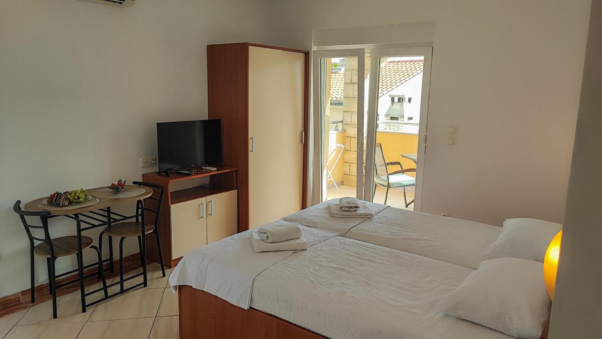 Villa Penava, Private Beach, Pool And 7Min To Trogir Zimmer foto